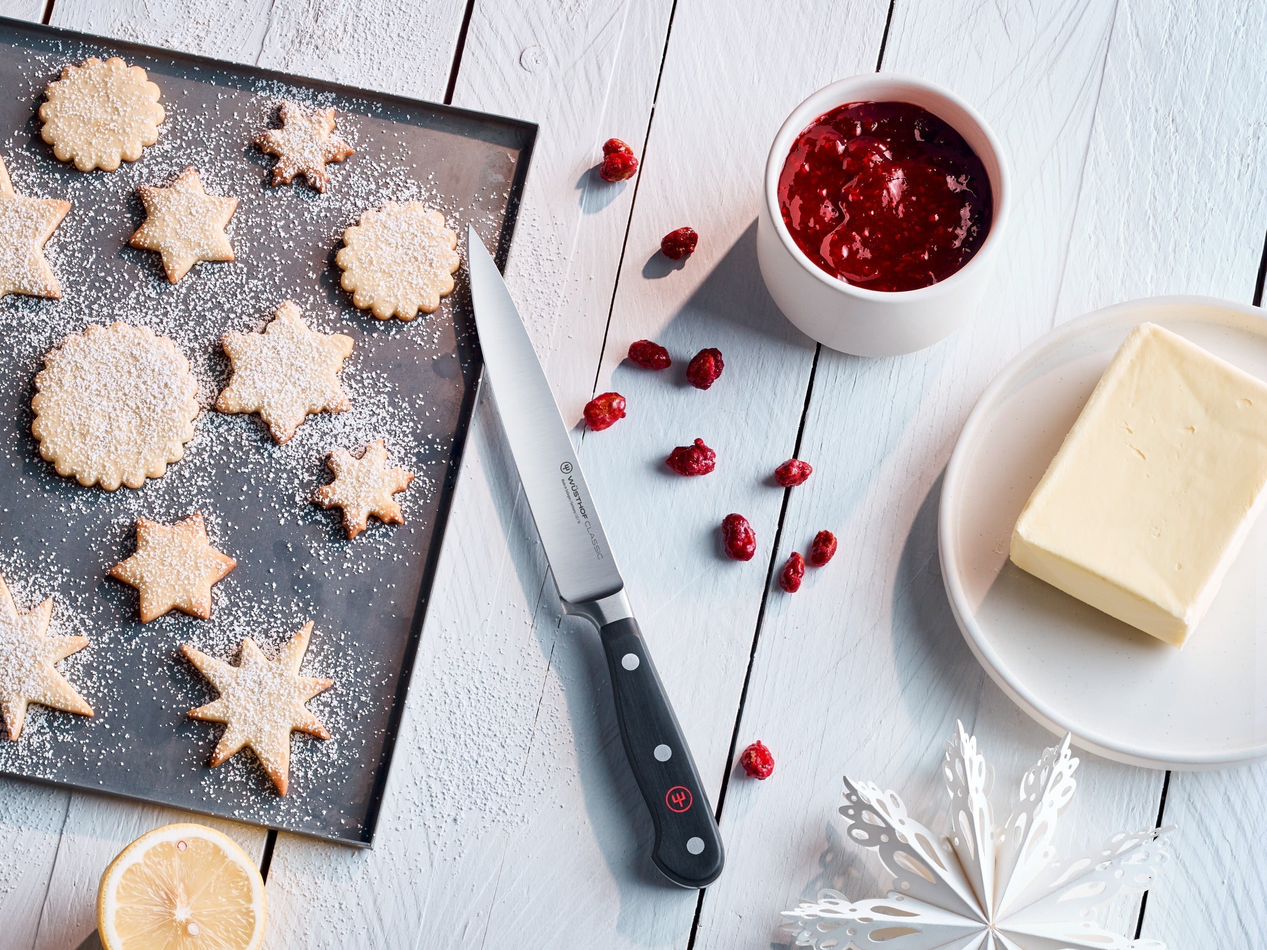 WÜSTHOF Sugar Cookies and Classic 6" Utility Knife